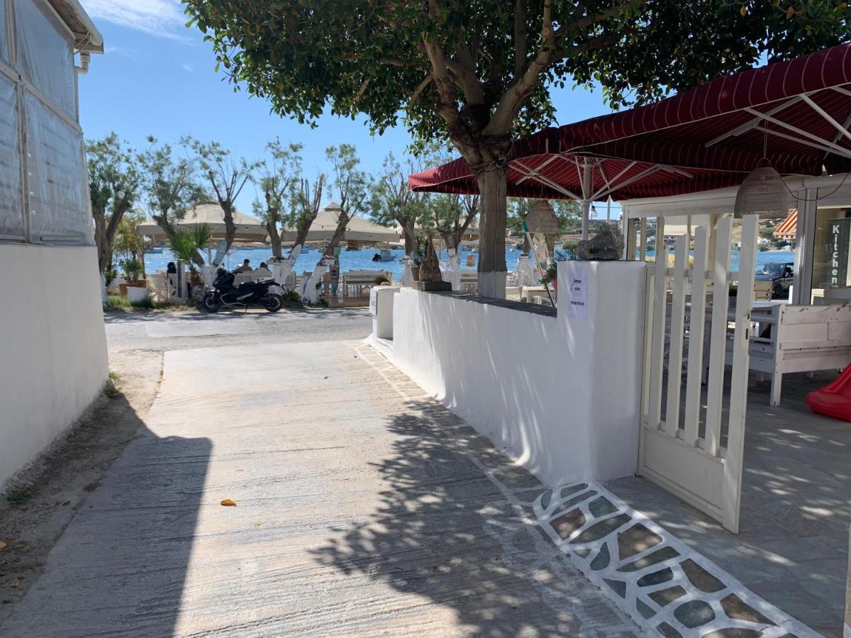Studio Apartment Violetta At Livadia Beach ปาริเกีย ภายนอก รูปภาพ